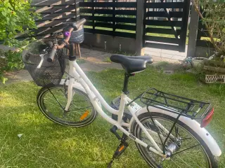 Hvid pigecykel