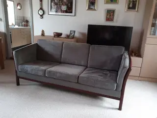Velholdt tremmesofa