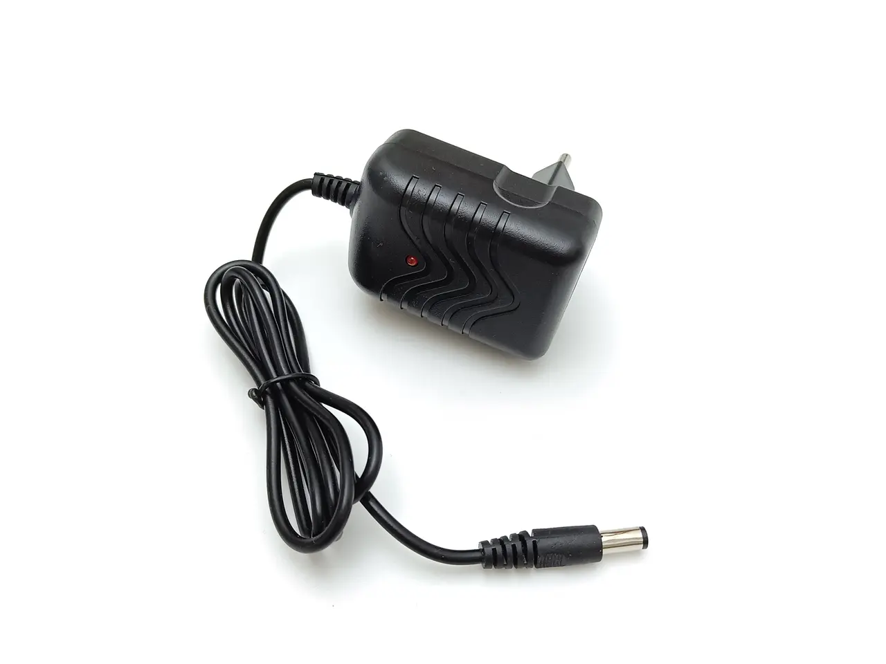 Billede 5 - NY! Baofeng UV-5R Bordlader + Adapter (100-240V)