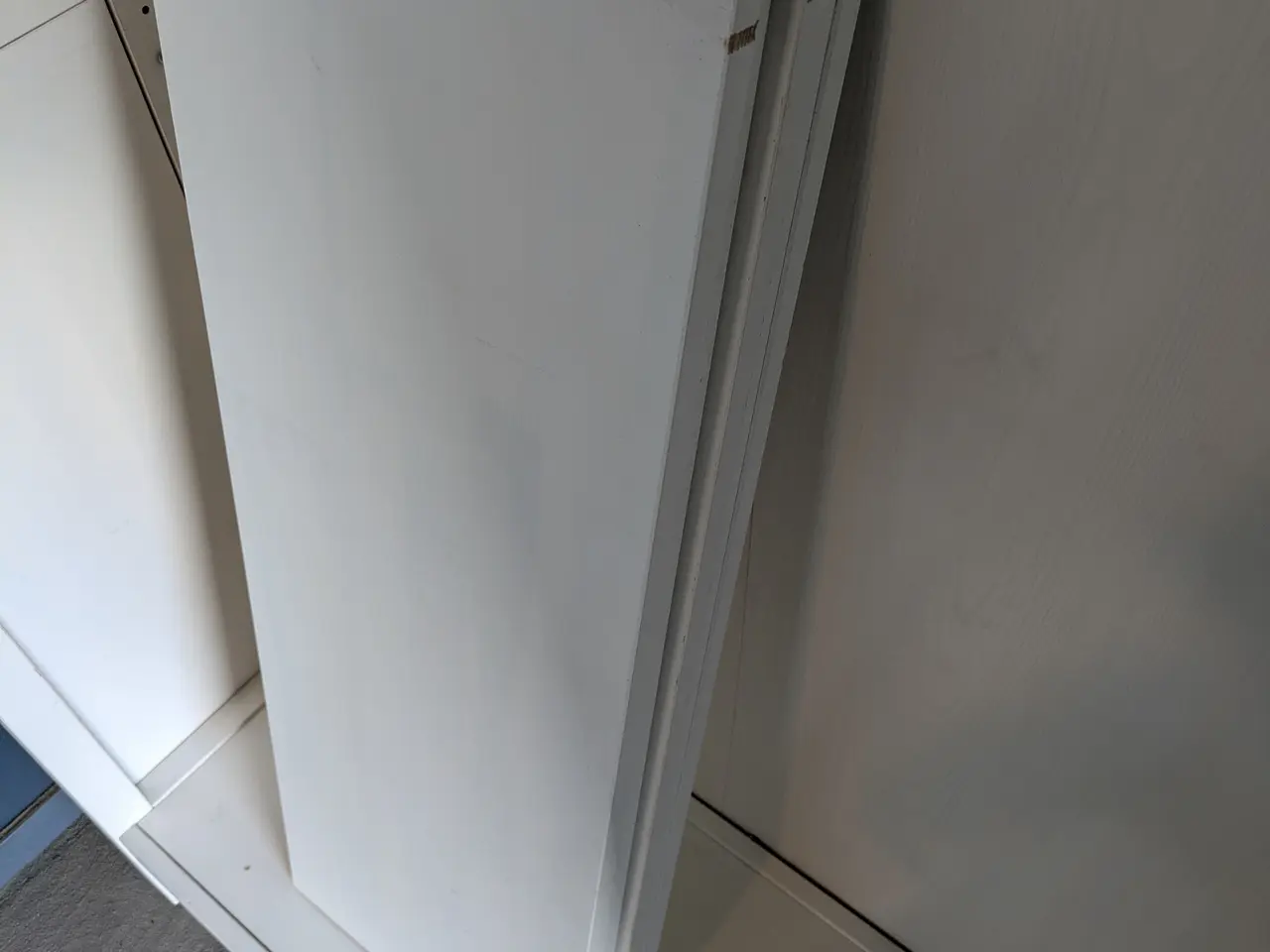 Billede 2 - Hvid ikea reol