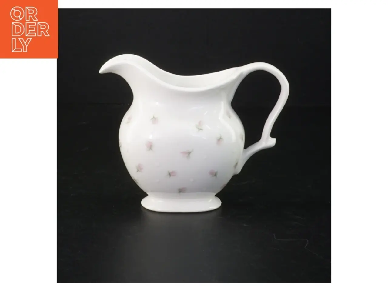 Billede 1 - Porcelænskande med blomstermotiv (str. 14 cm)