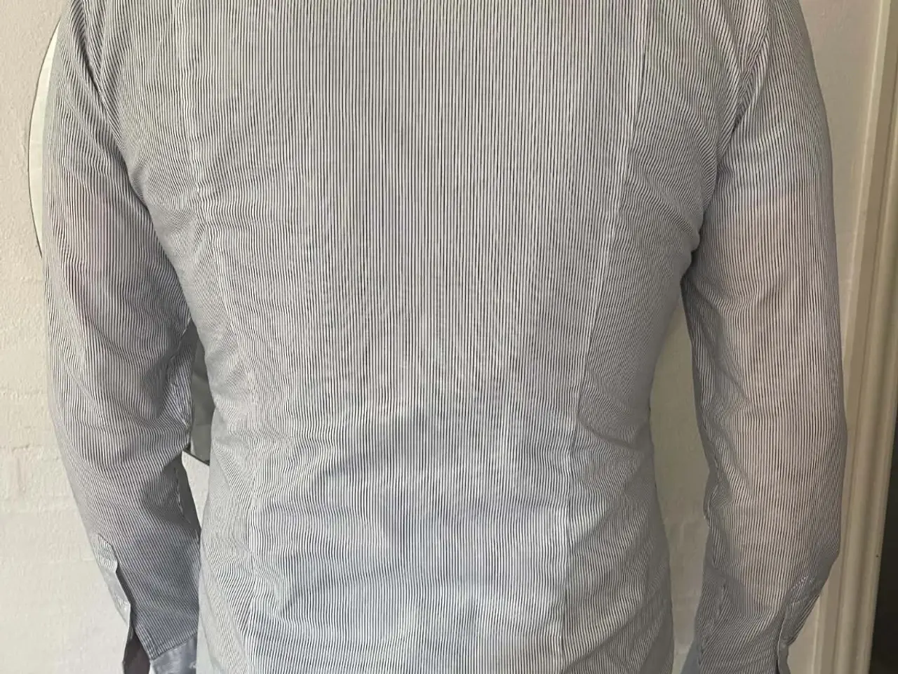 Billede 2 - H&M skjorte med striber easy iron slim fit M