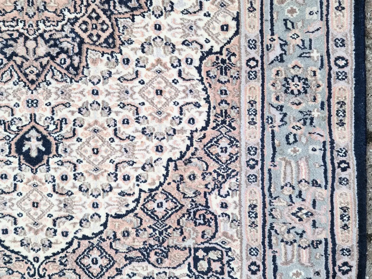 Billede 6 - Ægte håndknyttet vintage orientalsk tæppe.
