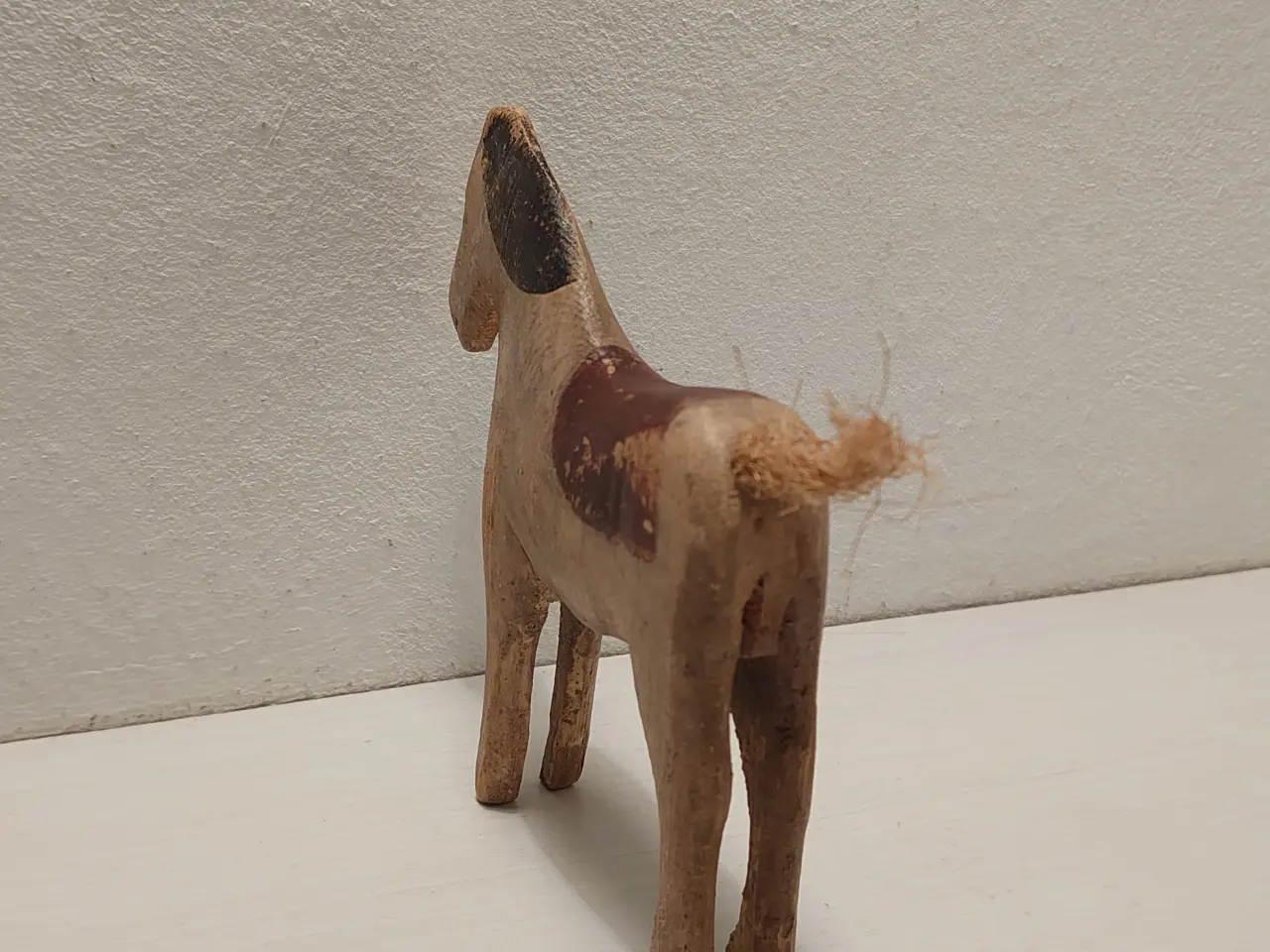 Billede 4 - Fængselslegetøj: Træ hest, L 12 og H 12.5cm.