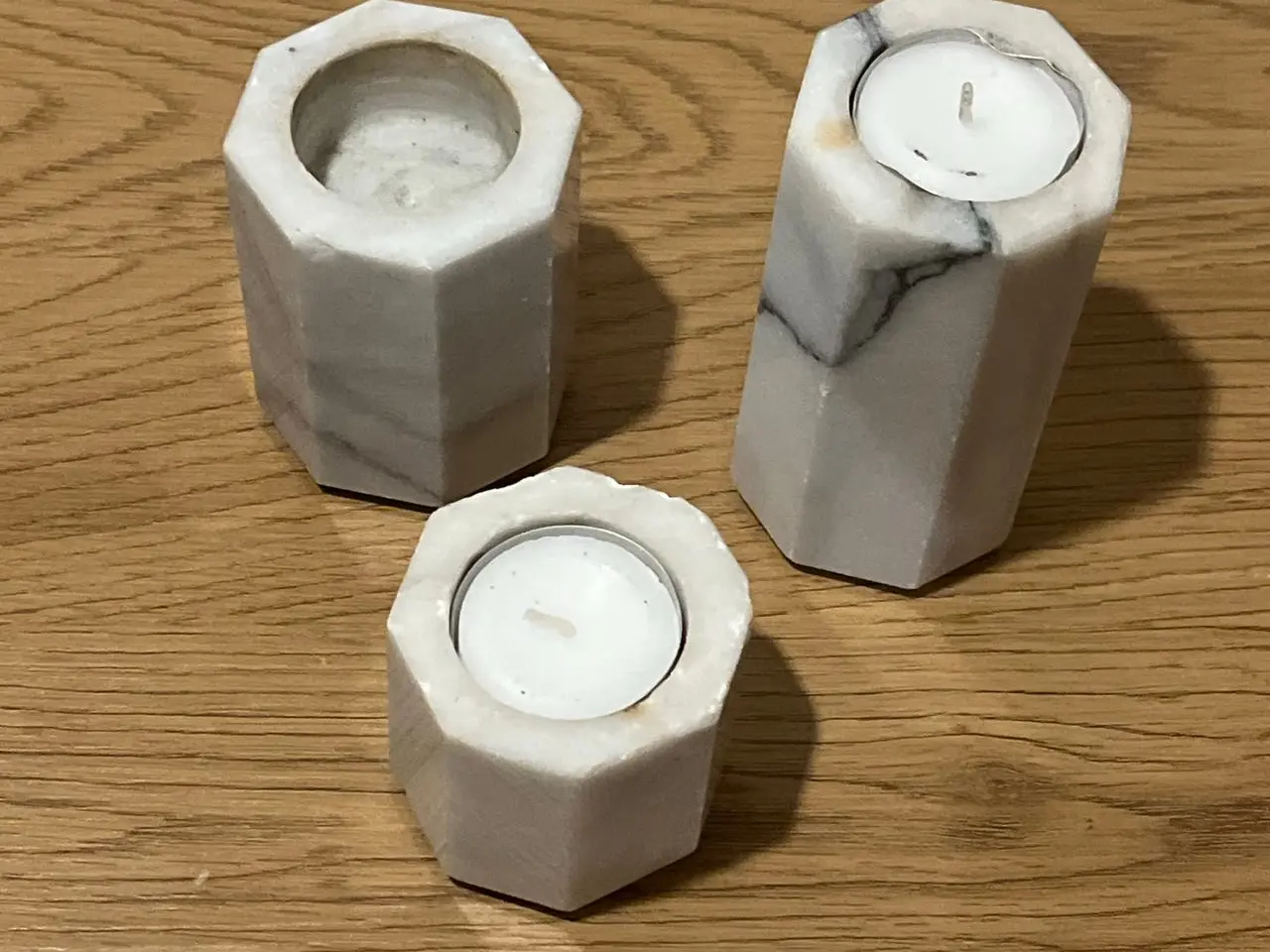 Billede 1 - 3 stk Lysestager i Marmor med højder 5,5cm, 8cm og 10,5cm