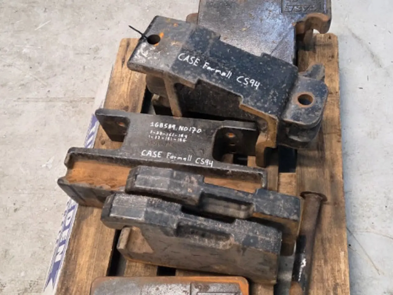 Billede 10 - Case Farmall CS94 Frontvægt Sæt 1-33-161-164