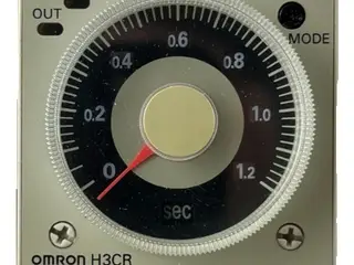 Omron H3CR-A8 Analog Timer relæ 100-240VAC 5A