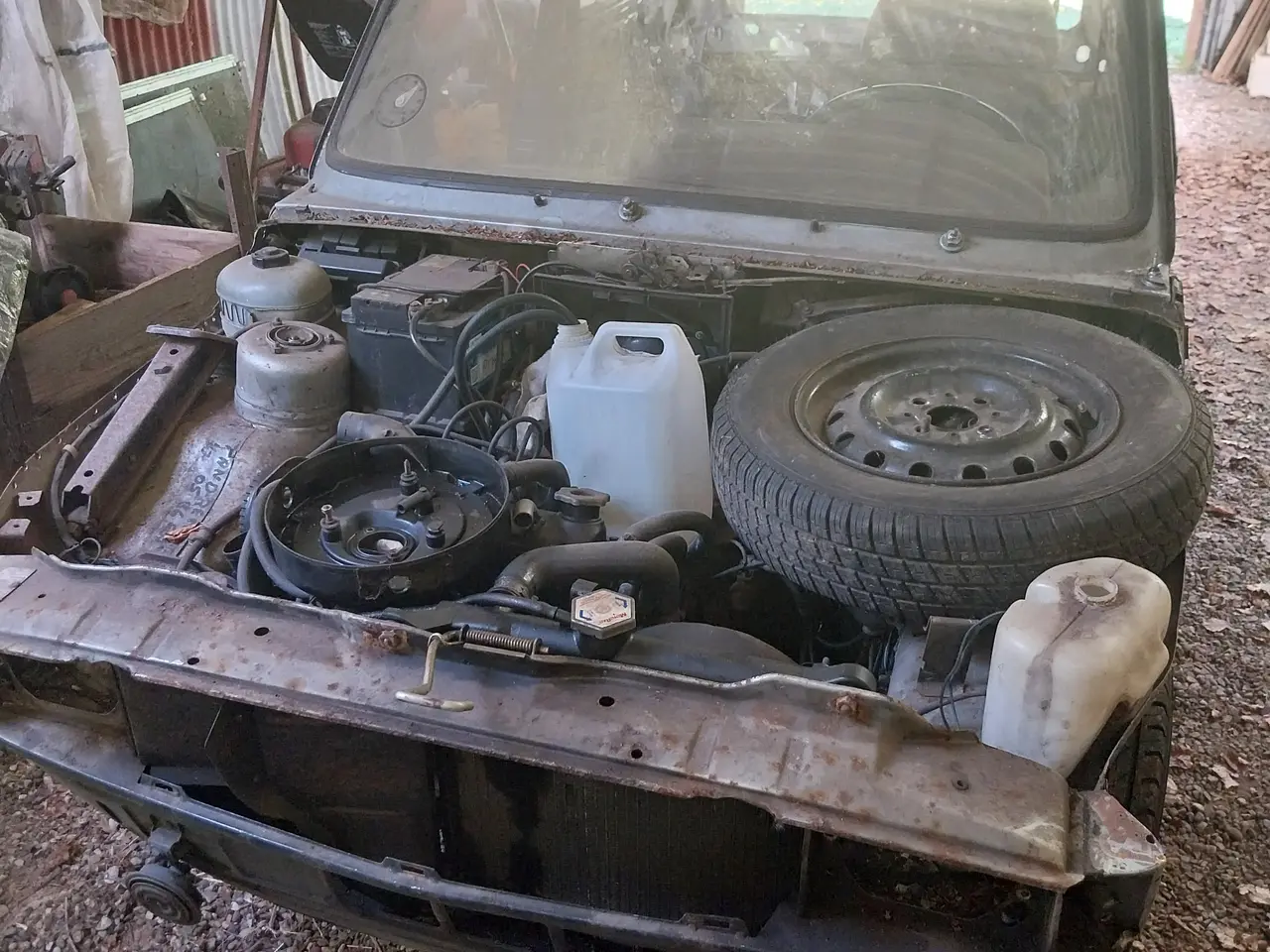 Billede 1 - Fiat 127 med mange nye reservedele.