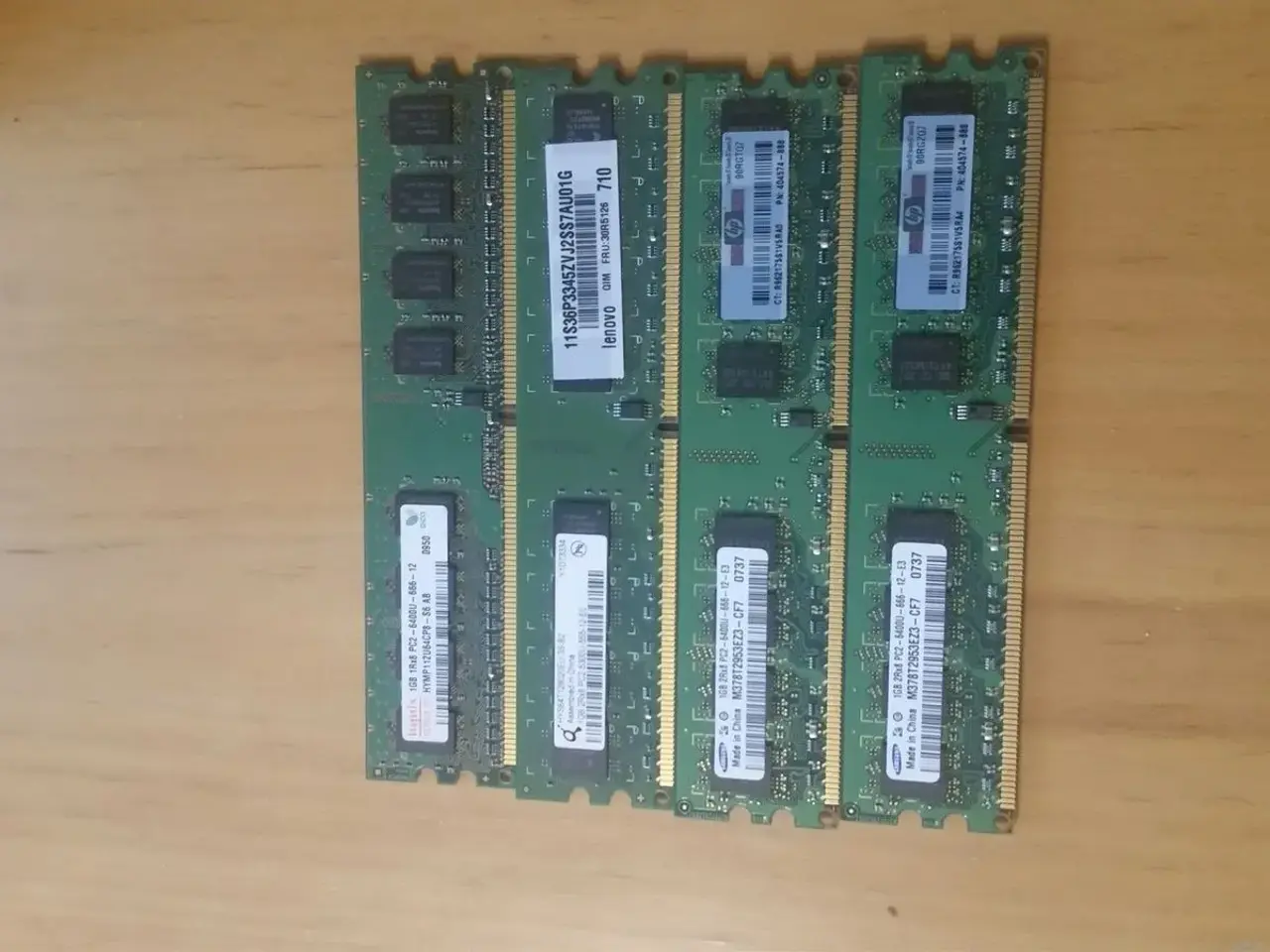 Billede 3 - 4 stk a 1gb ddr2 ramblokke til st. Pc