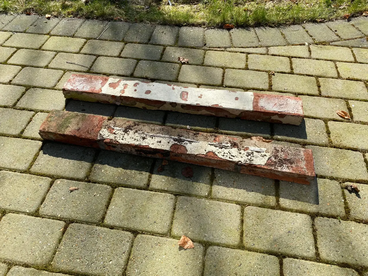 Billede 1 - Teglsten Overligger