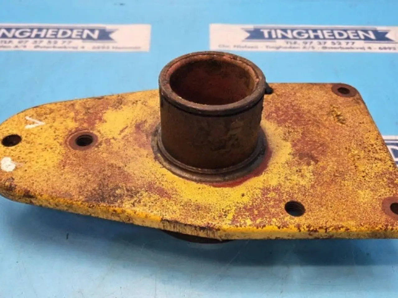 Billede 2 - New Holland TX68 Flange 84004990