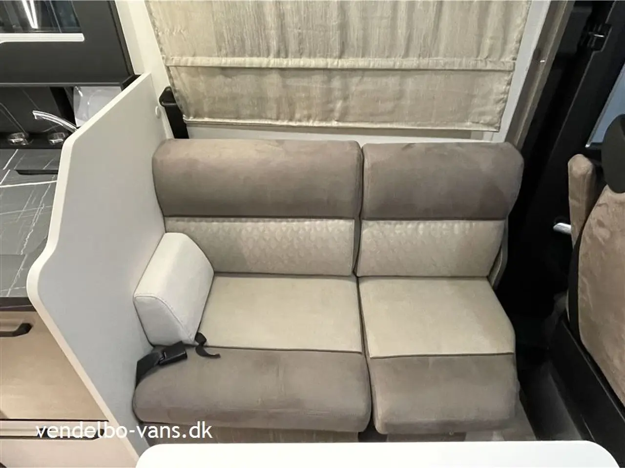 Billede 15 - 2026 - McLouis Nevis 881 Lounge og