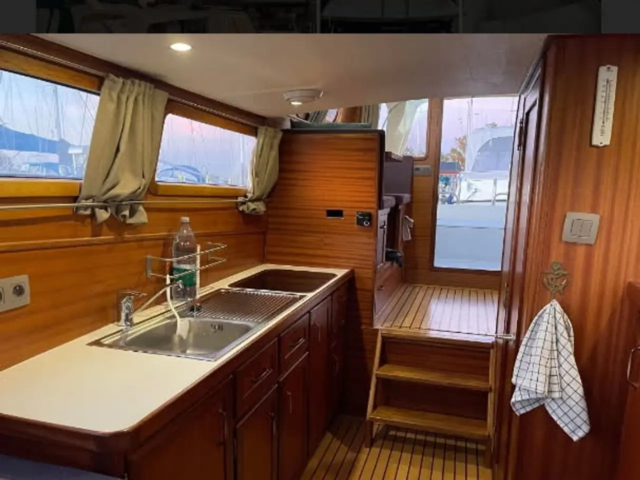 Billede 5 - Jupiter 31 motorbåd
