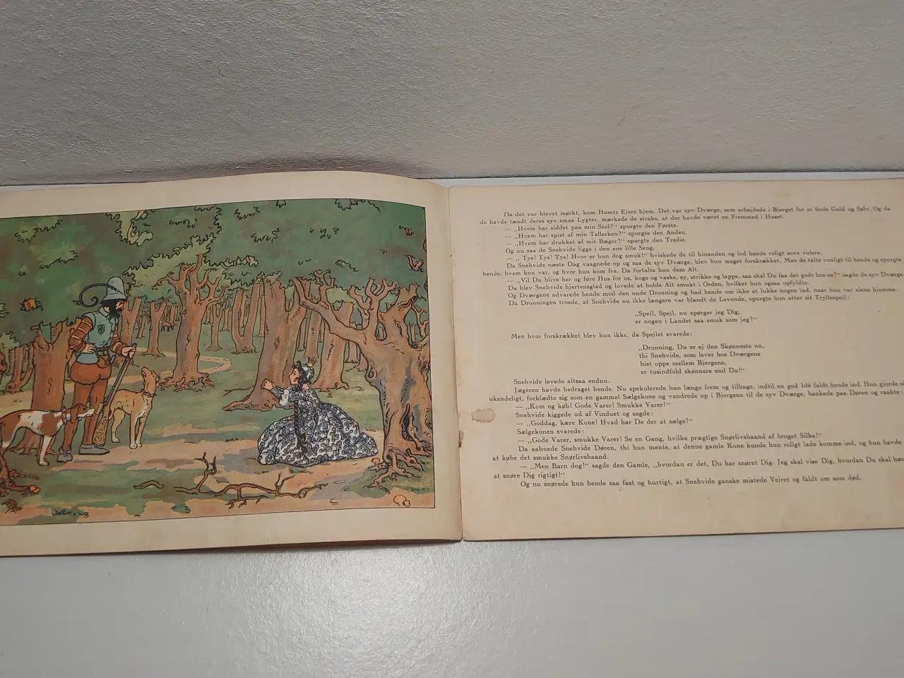 Billede 4 - Brødrene Grimm: Snehvide. ill Agnes Helms. År 1919