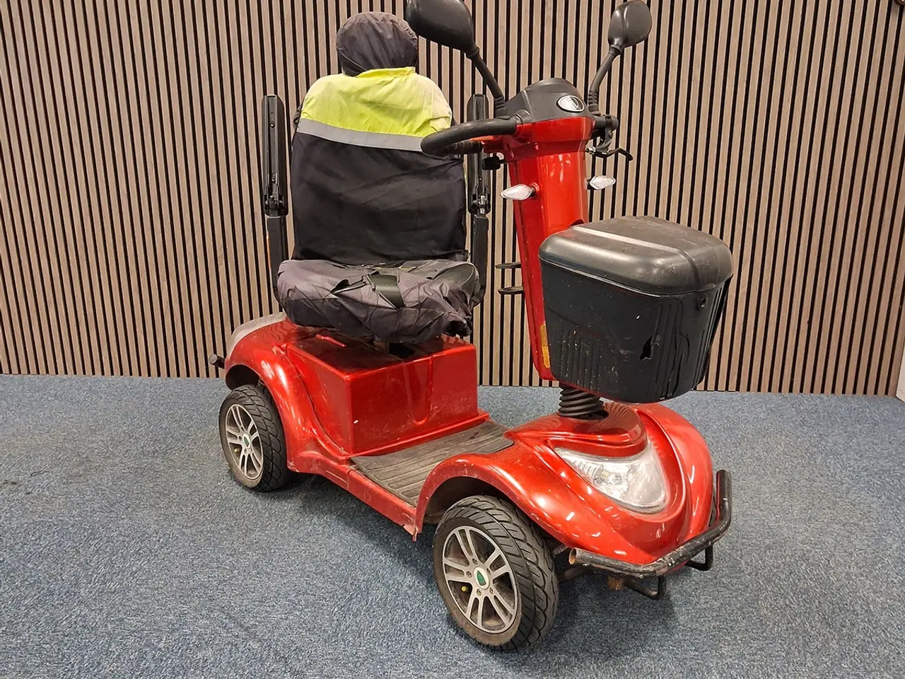 Billede 1 - LM-600 rød