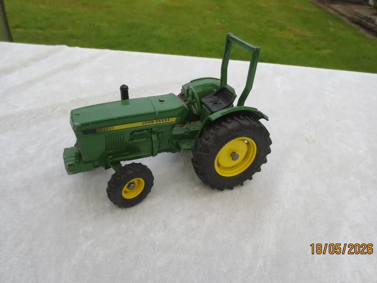 Billede 1 - 1 stk Modeltraktor John Deere 
