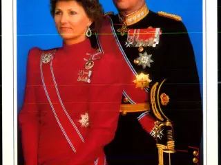 Kong Harald og Dronning Sonja - Aune 2027/8 - 12x17 cm. - Ubrugt
