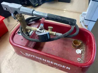 Trykprøvepumpe ROTHENBERGER