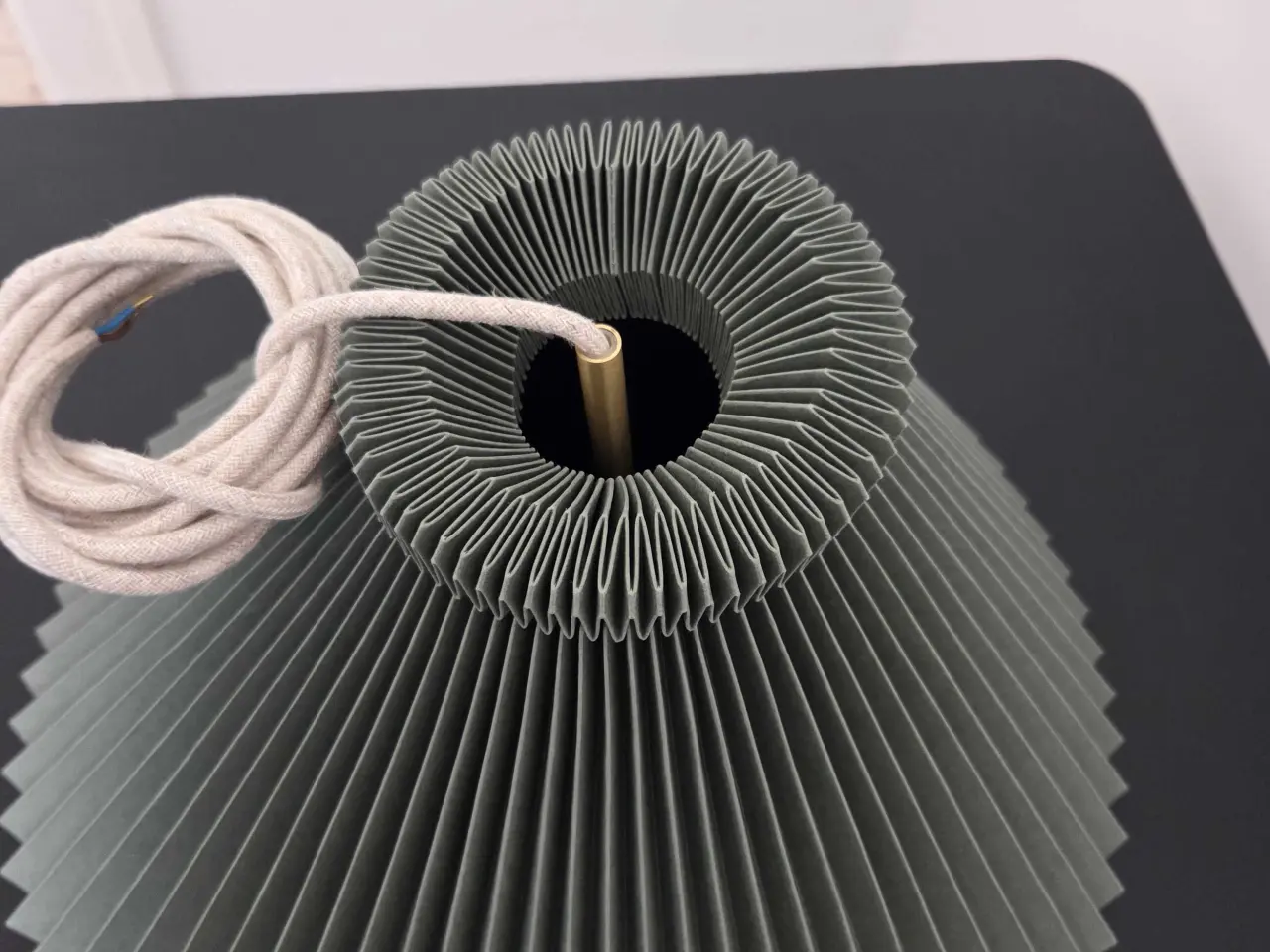 Billede 1 - Le klint lampe, oliven/army grøn