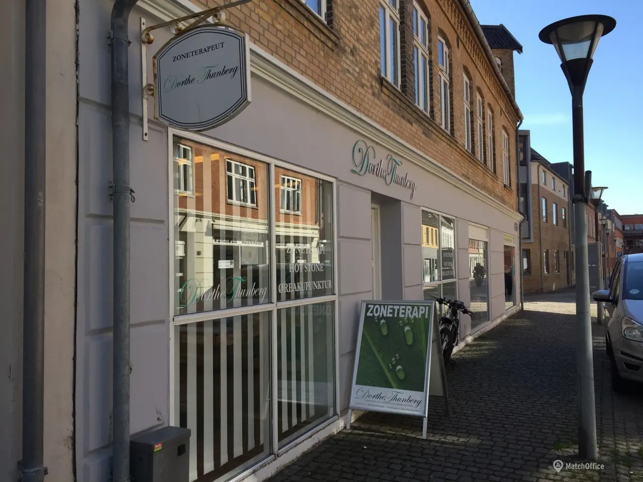 Billede 1 - Nyrenoveret lejemål med central beliggenhed