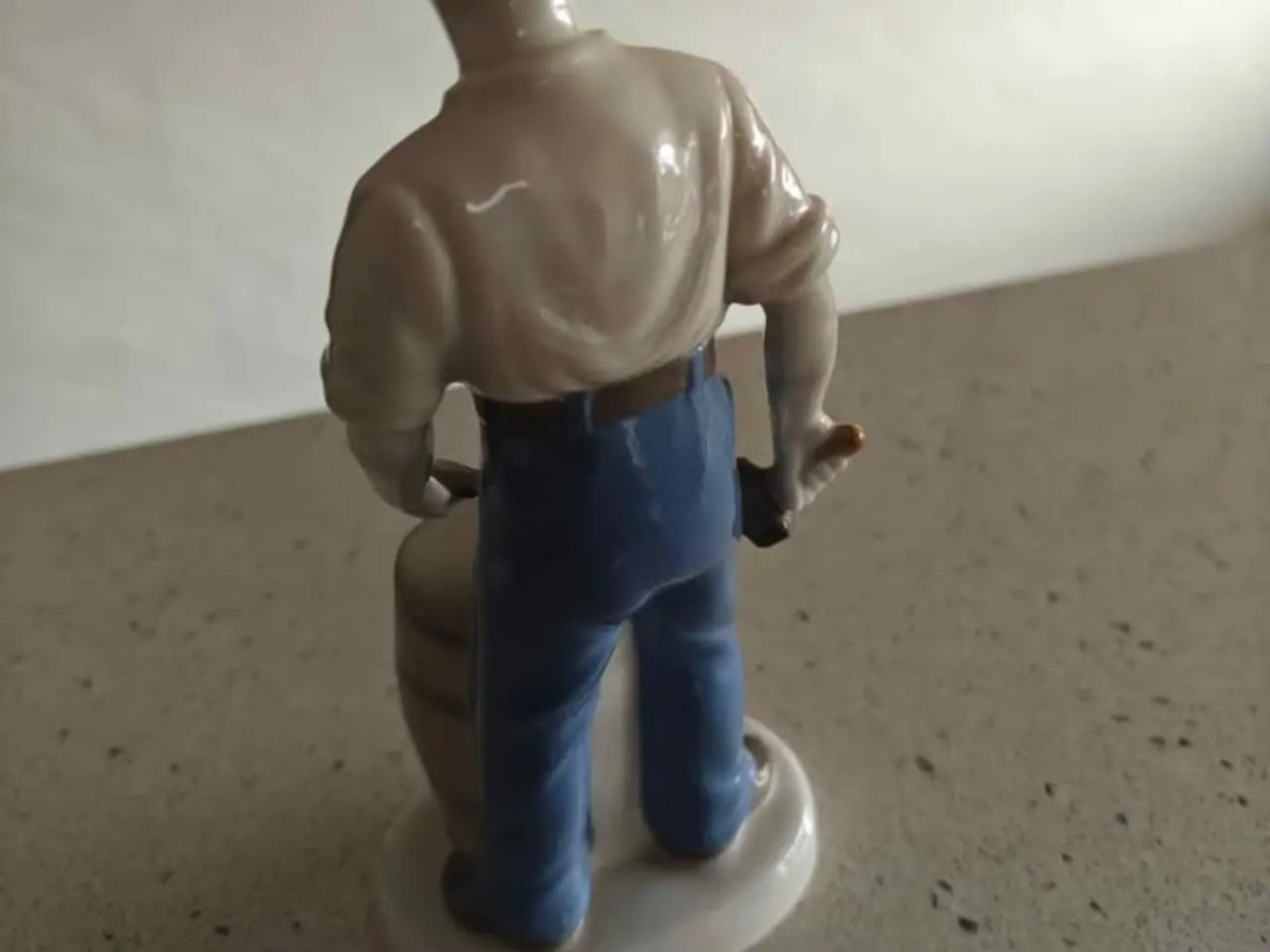 Billede 2 - Porcelæns figur