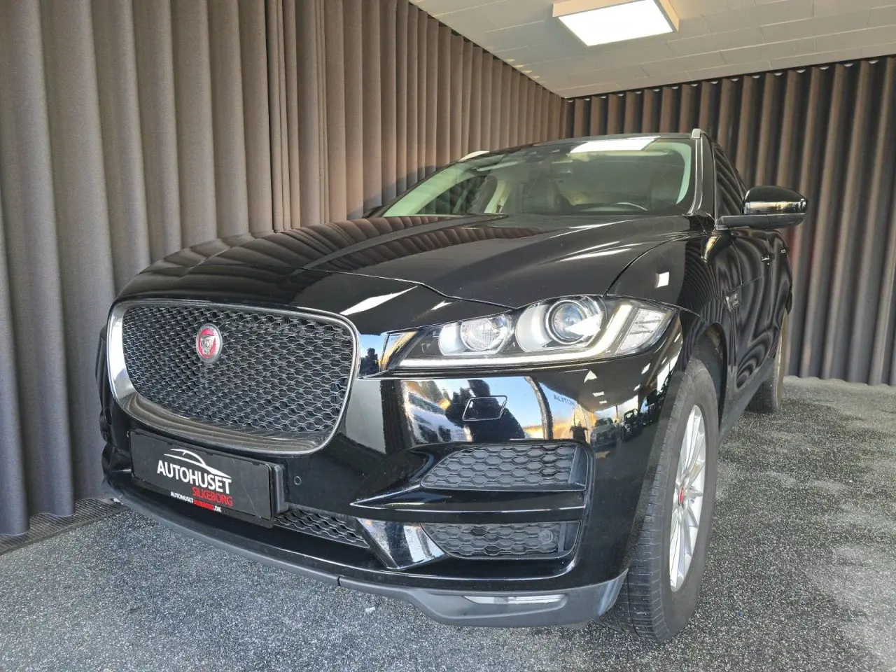 Billede 1 - Jaguar F Pace AWD 2,0 180 HK SUV