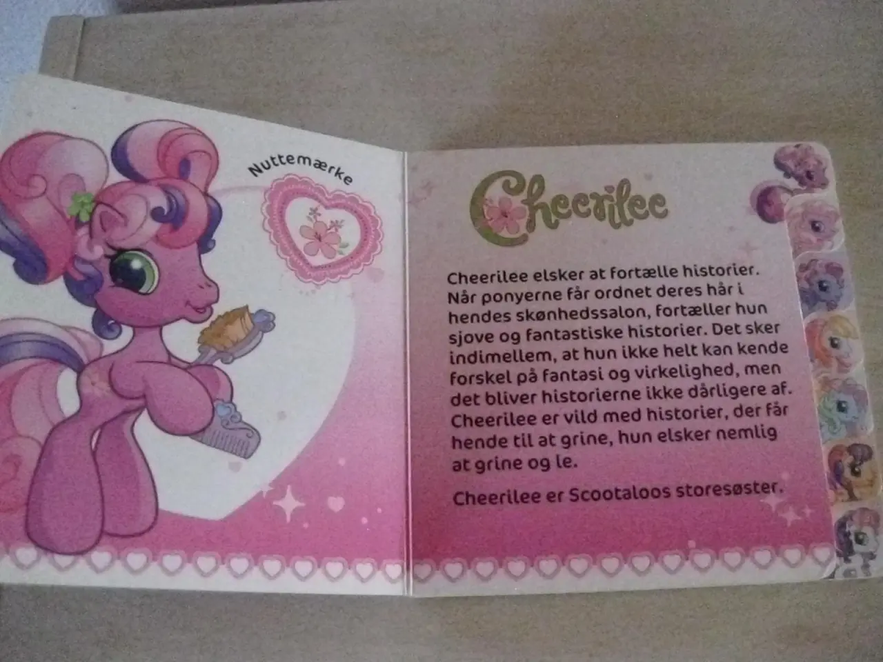 Billede 2 - My Little Pony bog - tykke sider ;-)
