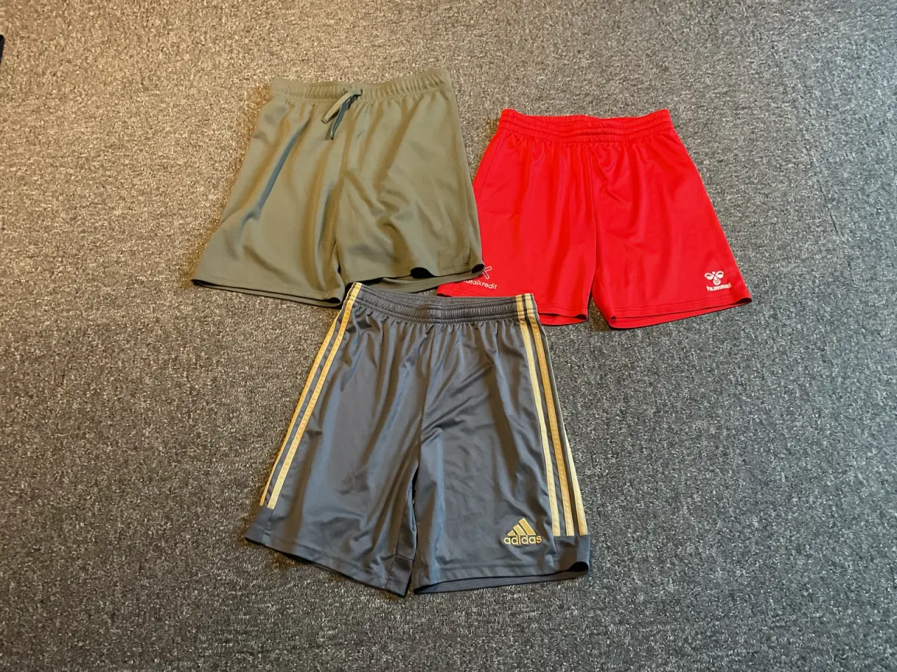 Billede 1 - Fodbold shorts str 164
