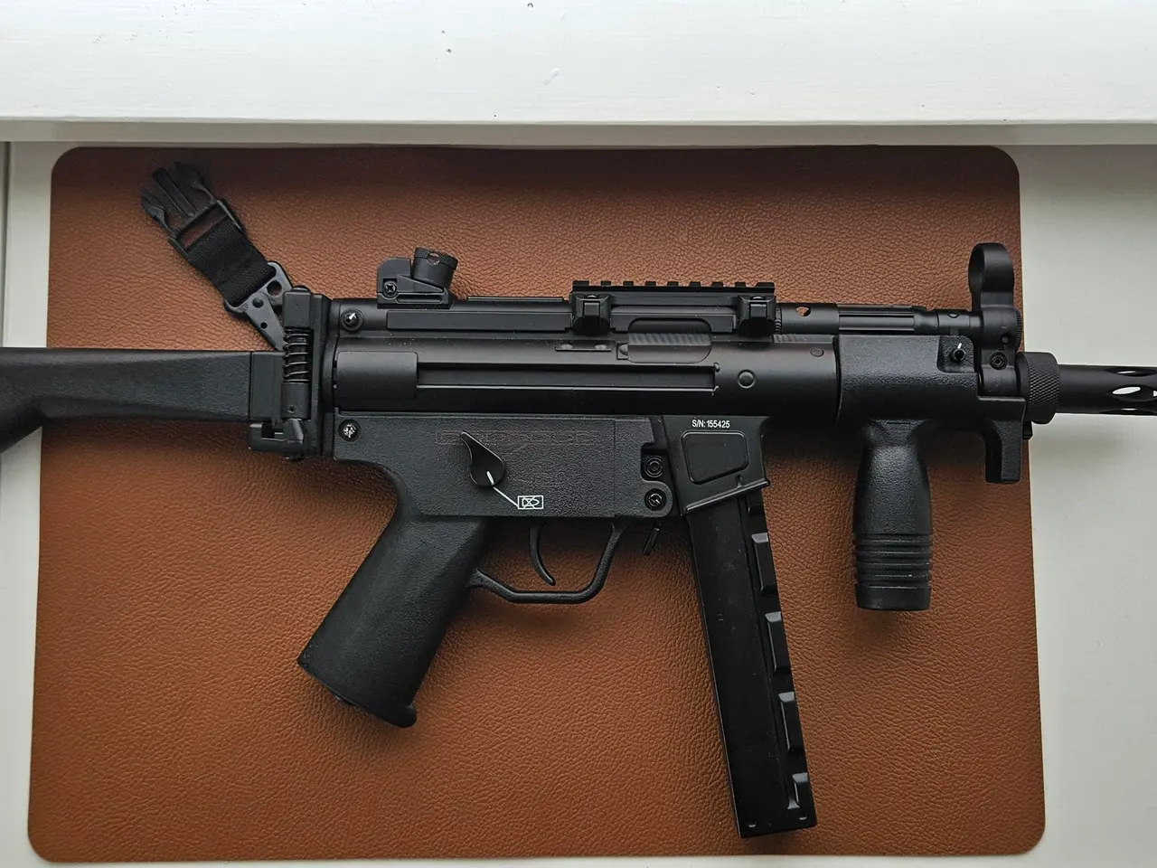 Billede 1 - Cyma MP5K – komplet airsoft setup