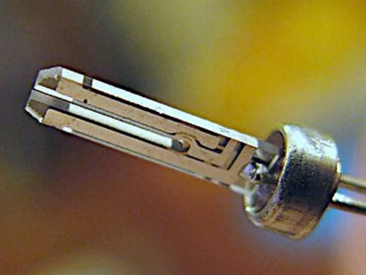 Billede 2 - Quartz Krystal til Elektronisk Ur