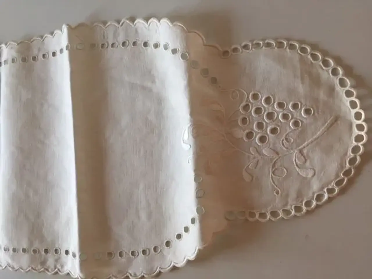 Billede 2 - Gammelt broderi