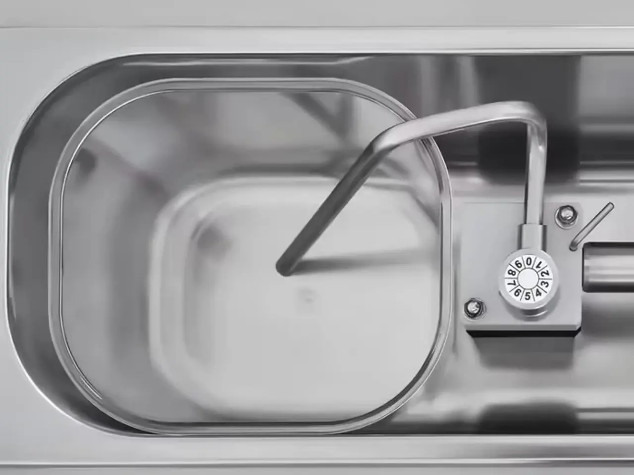 Billede 4 - Flødeskumsmaskine 2 liter – 100 L/pr time