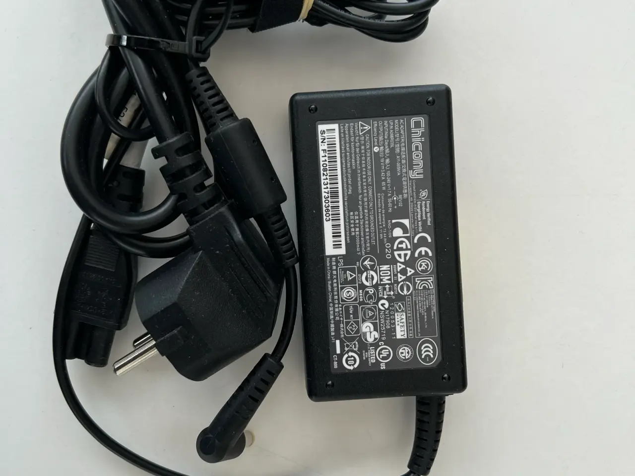 Billede 1 - Oplader til bærbar PC 
