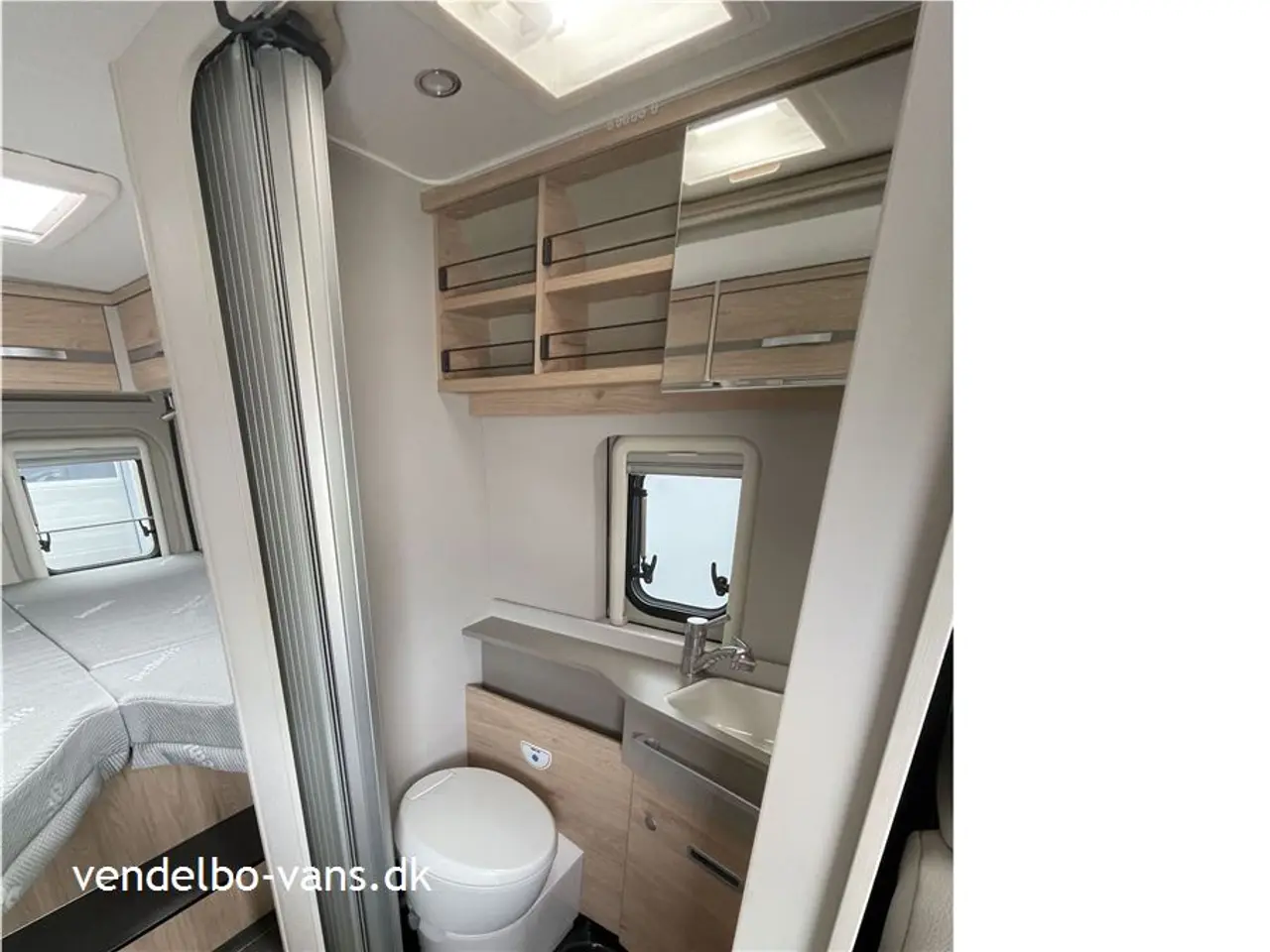 Billede 19 - 2023 - Dethleffs Globetrail   Enkeltsenge og stadig under 6 m