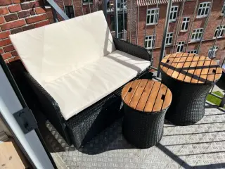 NEDSAT Helt ny loungesofa og borde