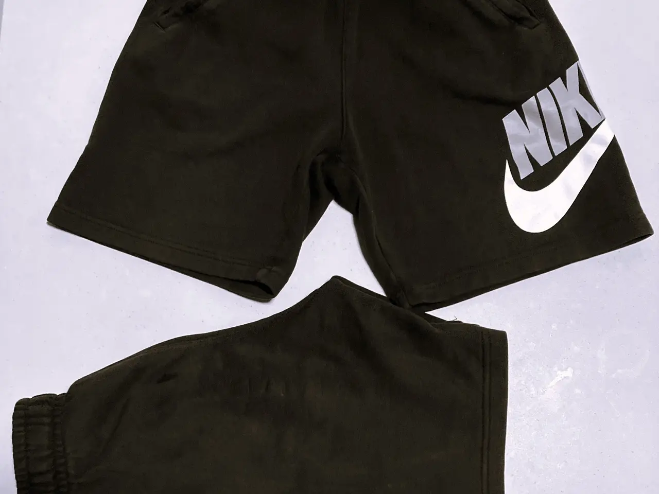 Billede 2 - 4 par Nike shorts str. 10/11 år 