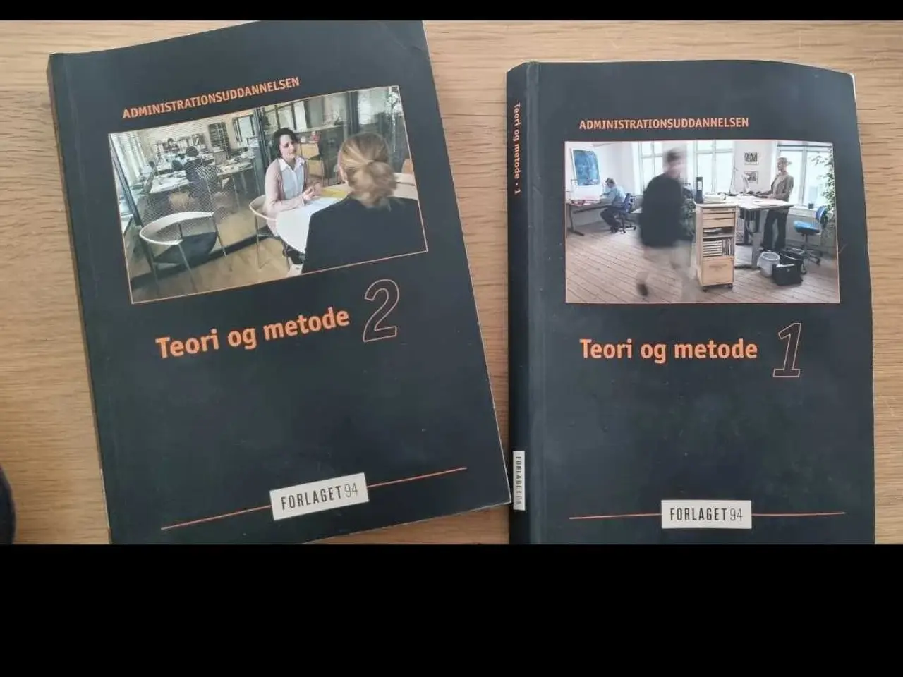 Billede 1 - Studiebøger administrations uddannelse