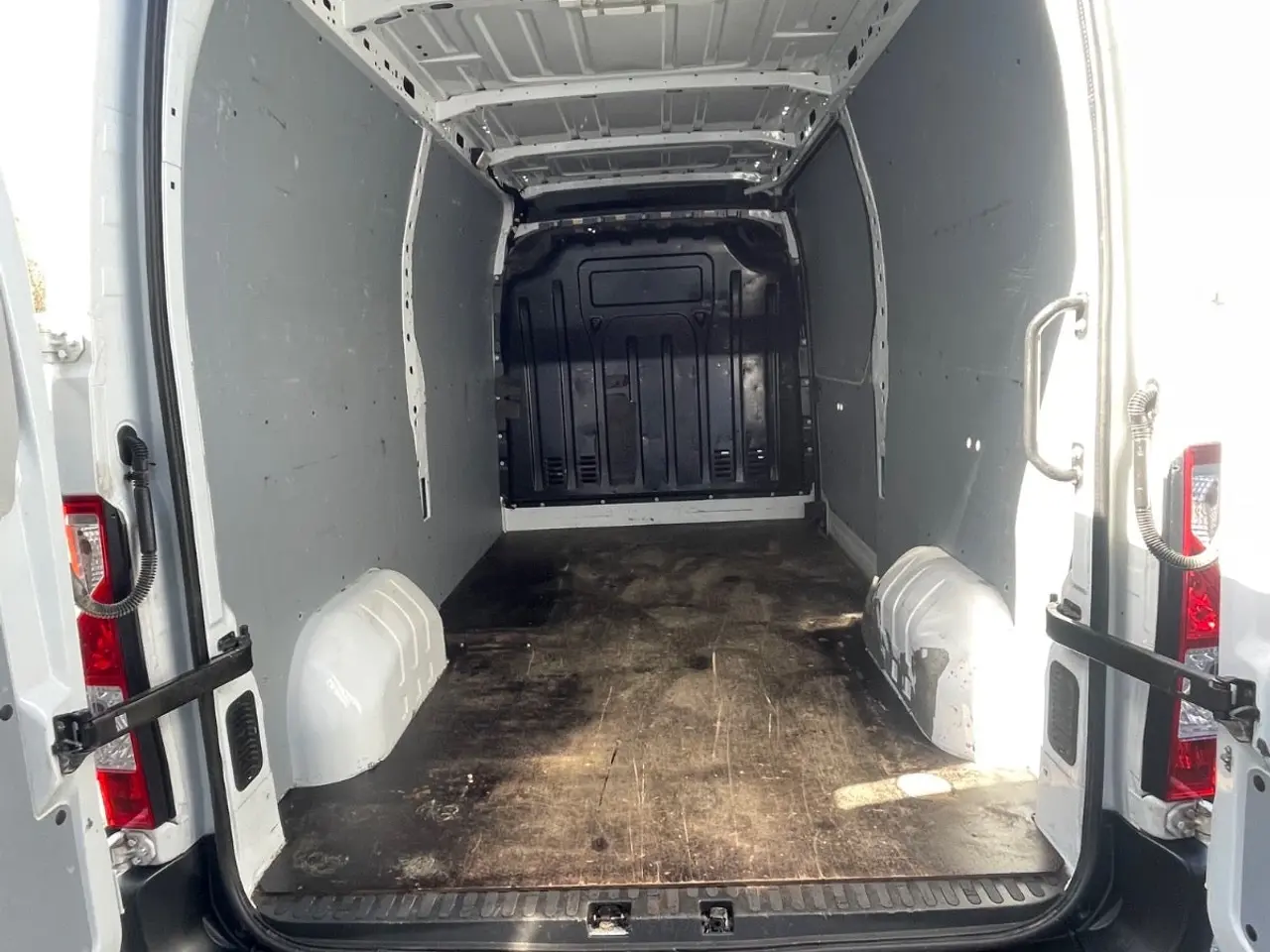 Billede 9 - Renault Master IV T35 2,3 dCi 150 L2H2 Kassevogn
