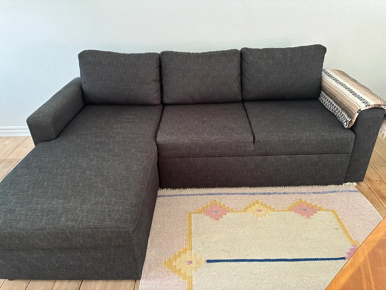 Billede 1 - Sovesofa med opbevaringsrum