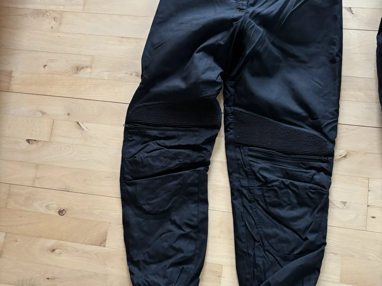 Billede 2 - Bukser og jakke - goretex