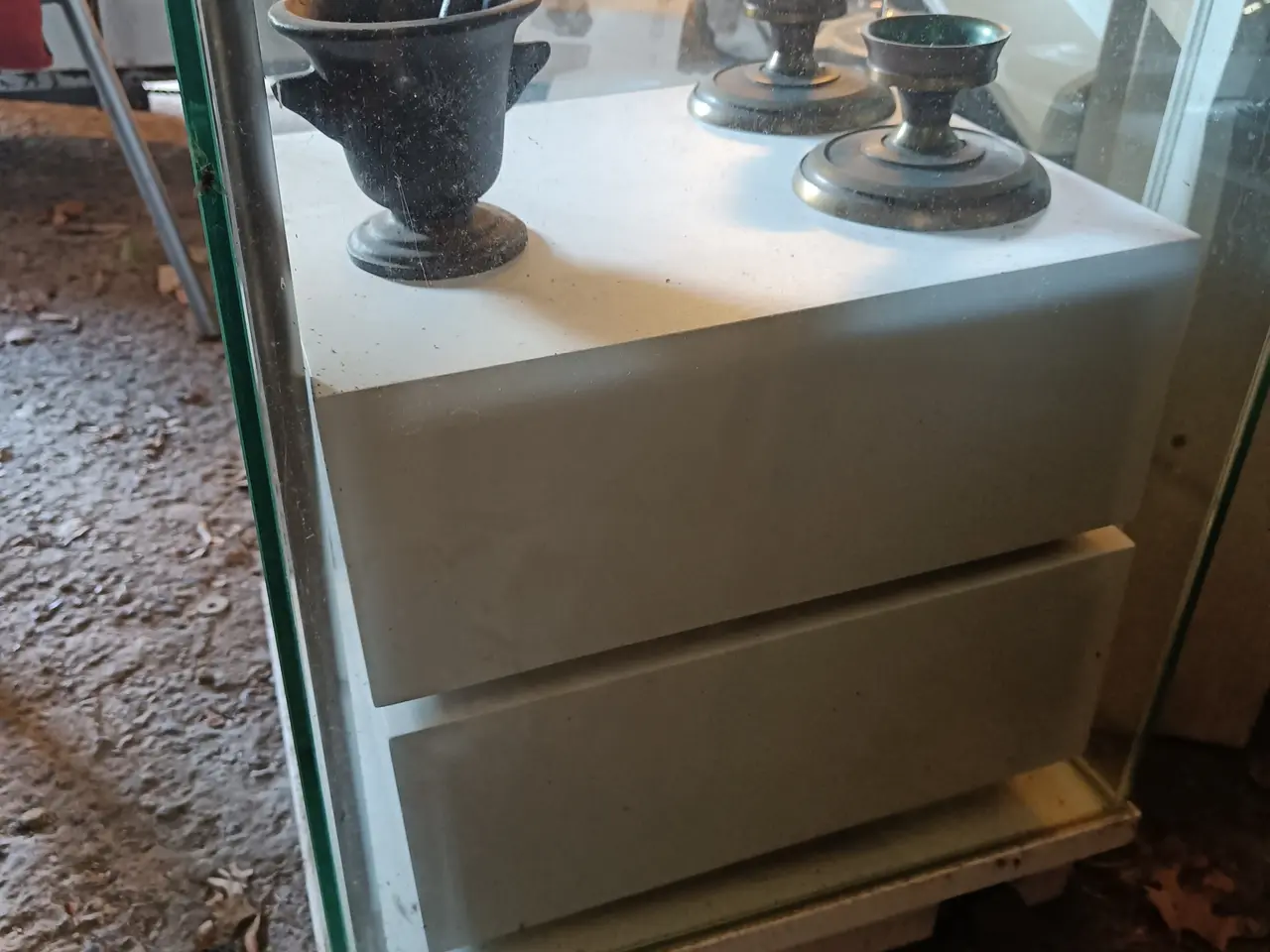 Billede 3 - Glas udstillings skab med lys.