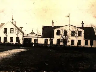 Wilhelmshaab - Fotokort - Holbæk - u/n - Ubrugt - Har været klæbet op !