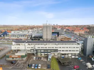 Moderne kontorlokale med synlig placering