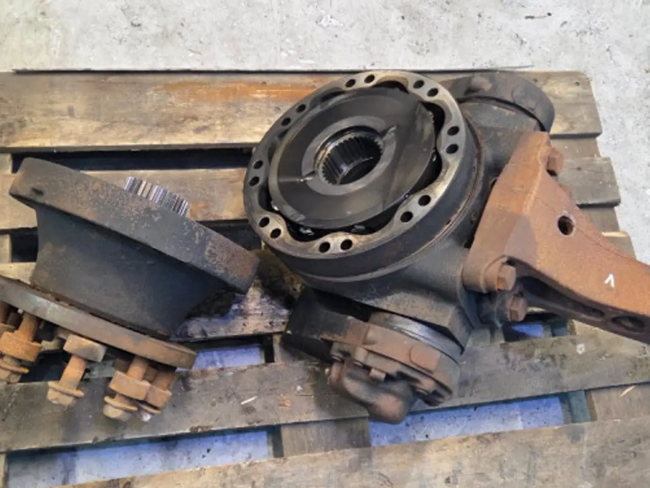 Billede 13 - New Holland CR9.90 Spindel L. 87281652