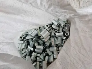 Lang møtrikker