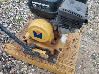 Pladevibrator 90 kg.