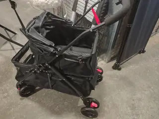 🐕🦺 Hunde klapvogn med to lag – som ny