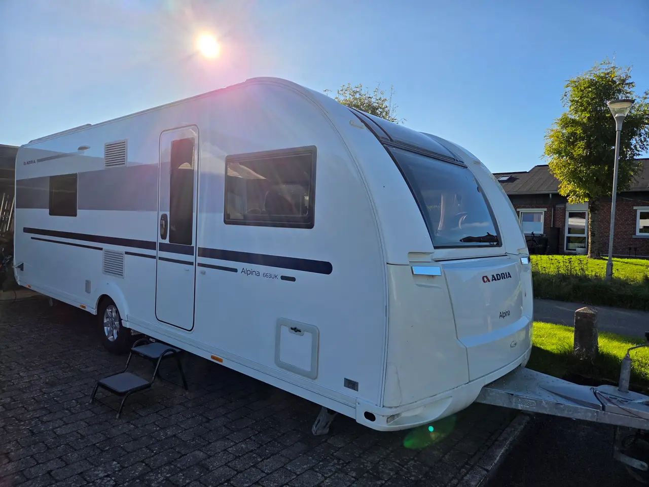 Billede 2 - Adria Alpina 663 UK (2020) – komplet udstyr