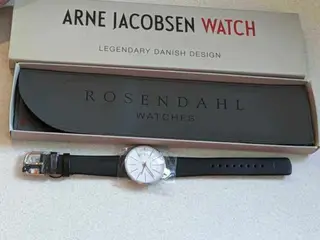 Arne Jacobsen ur med æske – Rosendahl