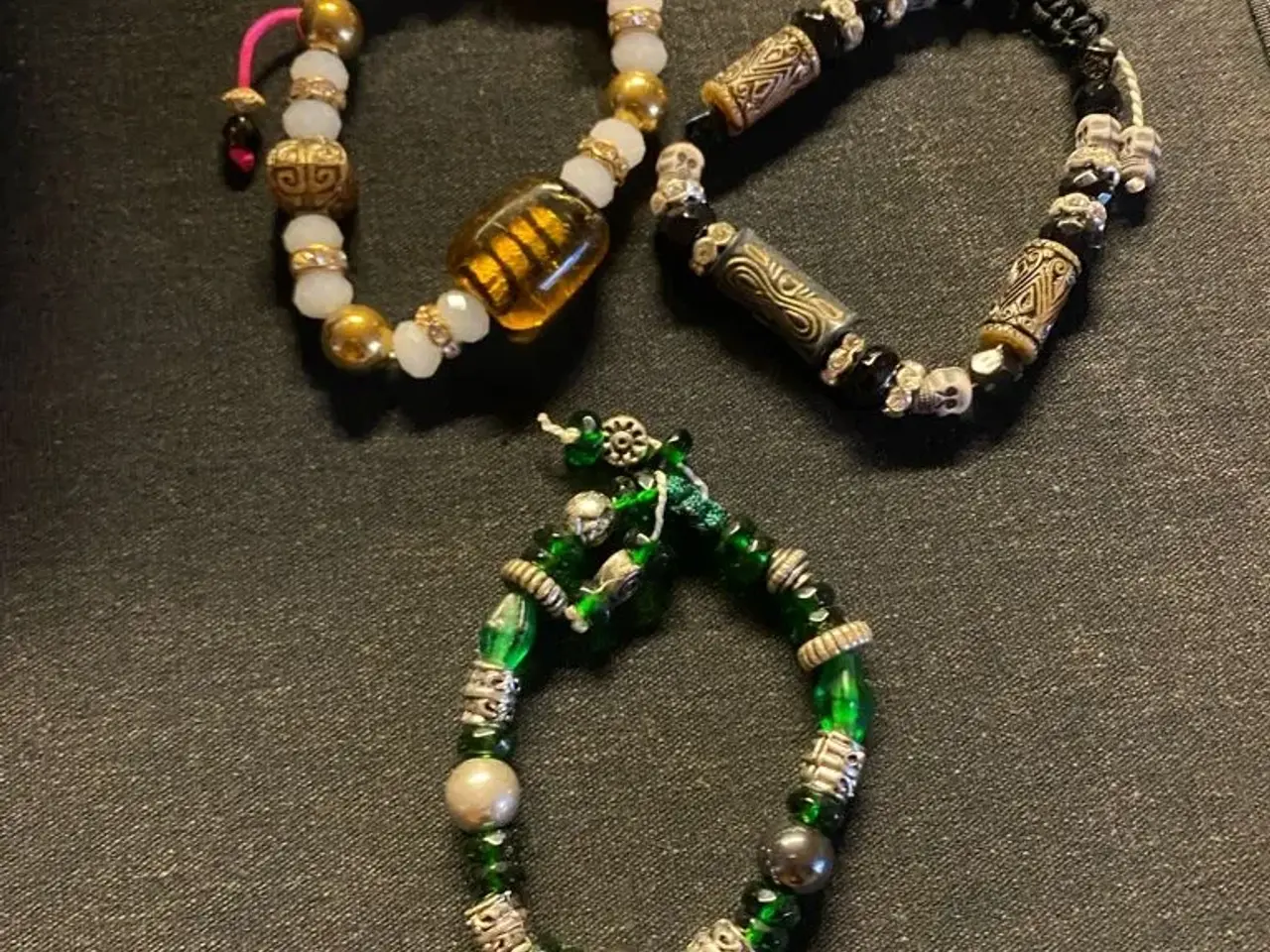 Billede 4 - Nye knyttede armbånd